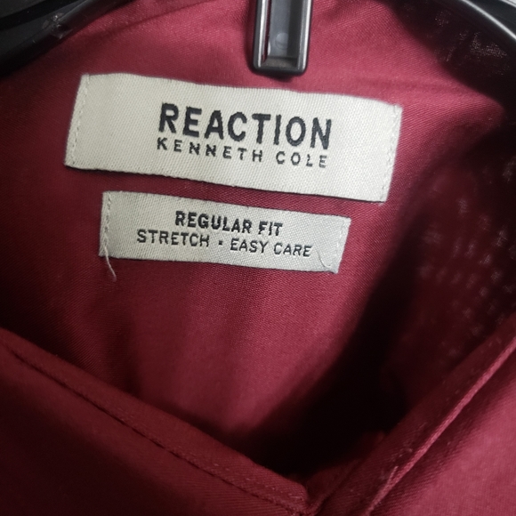 Kenneth cole reaction button down shirt. - Picture 3 of 5